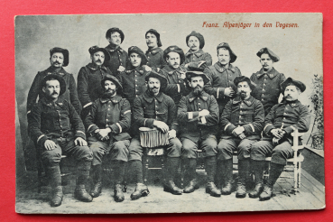 Ansichtskarte AK Französische Alpenjäger Vogesen 1914-1918 Gruppenportrait Regiment 23 Uniformen Frankreich France 1. Weltkrieg